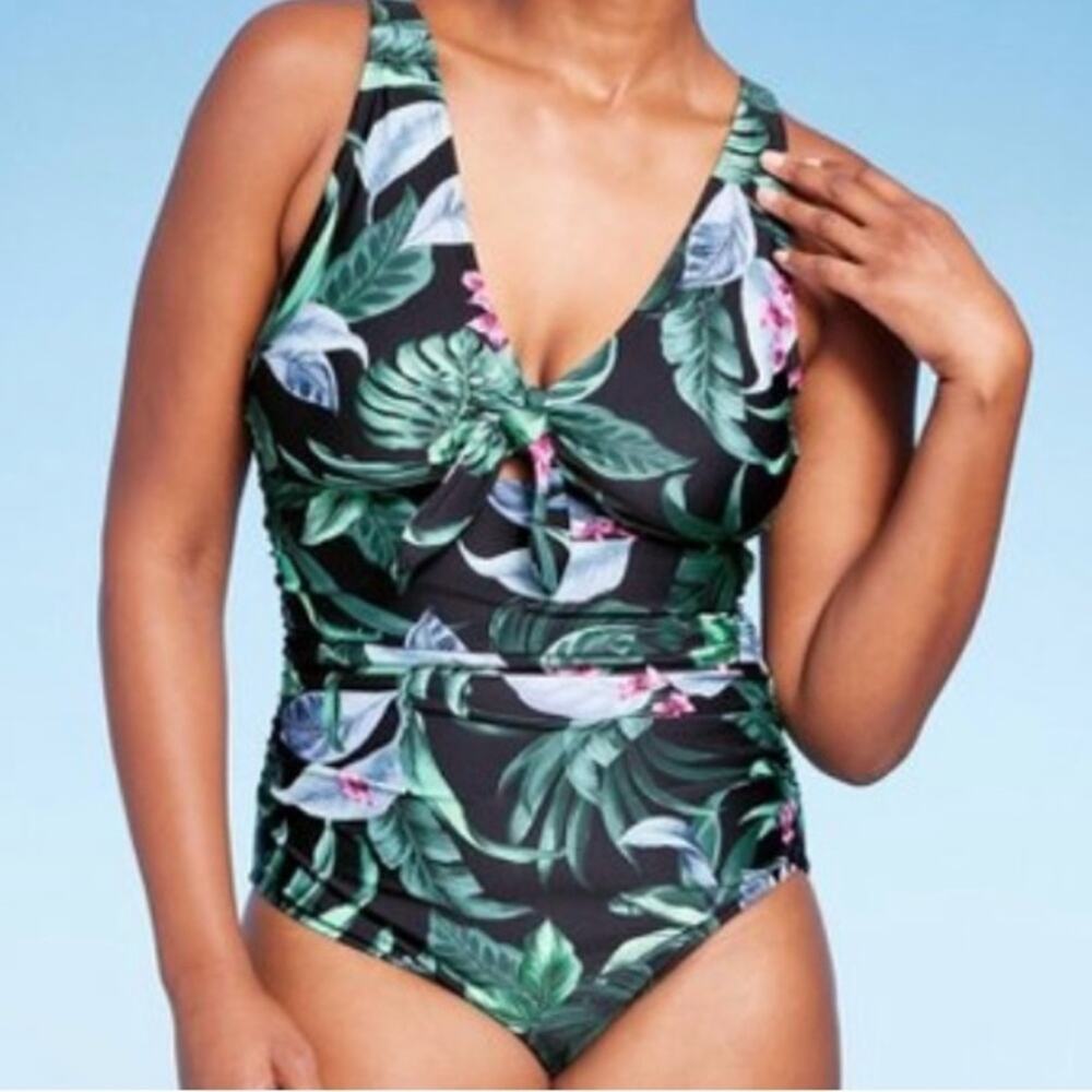 Kona Sol Women’s Large One-piece Swimsuit Full Coverage Tummy Control